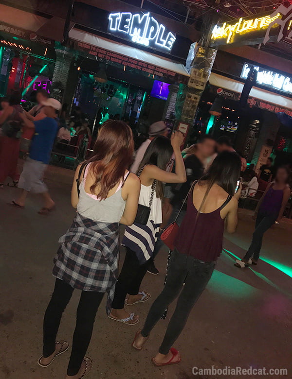 Girls in Siem Reap Nightclub