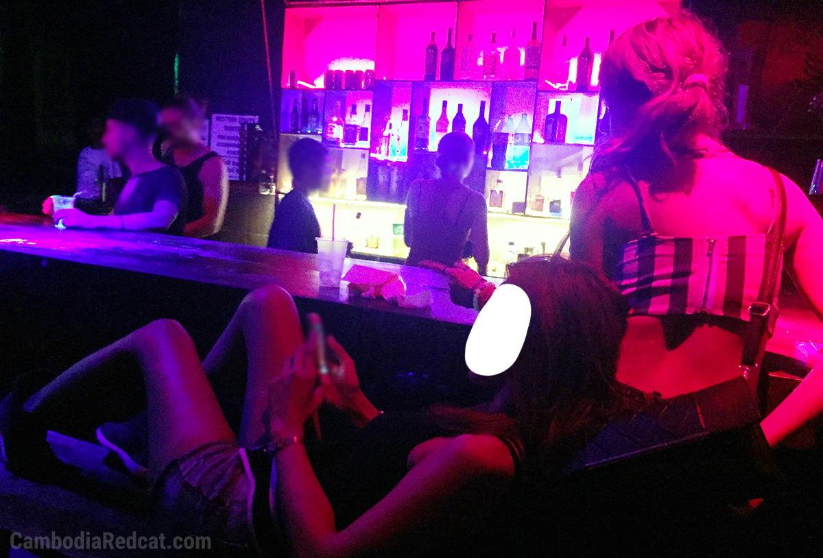 Girls in Sihanoukville Nightclub